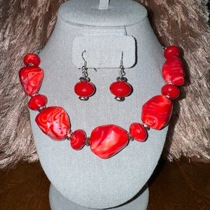 Necklace and pendant in Red